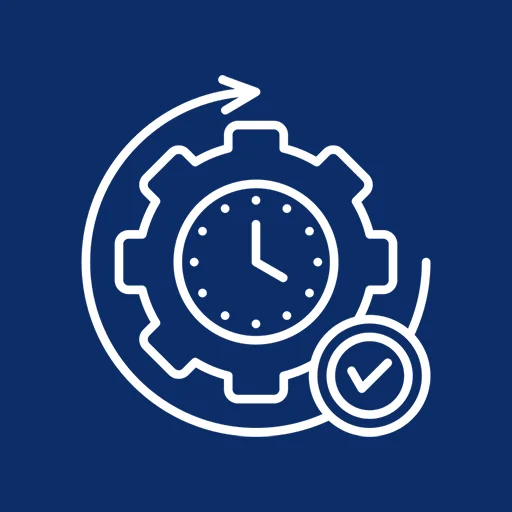 Grafik mit blauem Hintergrund und weißen Zeichnungen von einer Uhr die umrandet wird von einem Zahnrad und einem Pfeil.